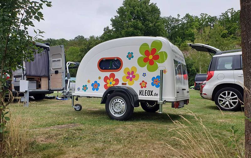 unschlagbar praktischer Schlafanhänger für Festivalbesucher