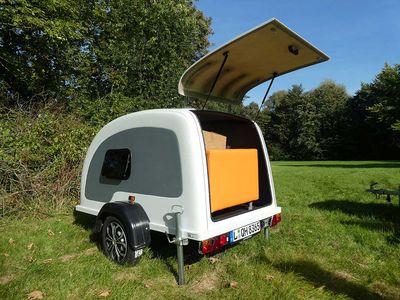 Transport-Wohnwagen-1