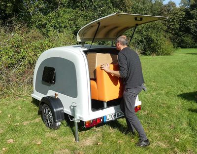 Transport-Wohnwagen-2