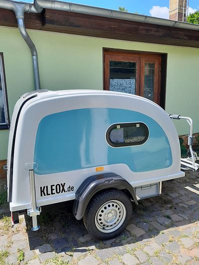 Kleox Micro Campinganhänger mit Folierung
