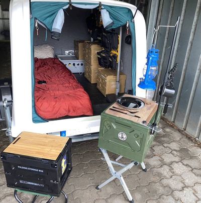 Kleox Mini Campinganhänger Espeditionsumbau Innenraum von Kunden gestaltet