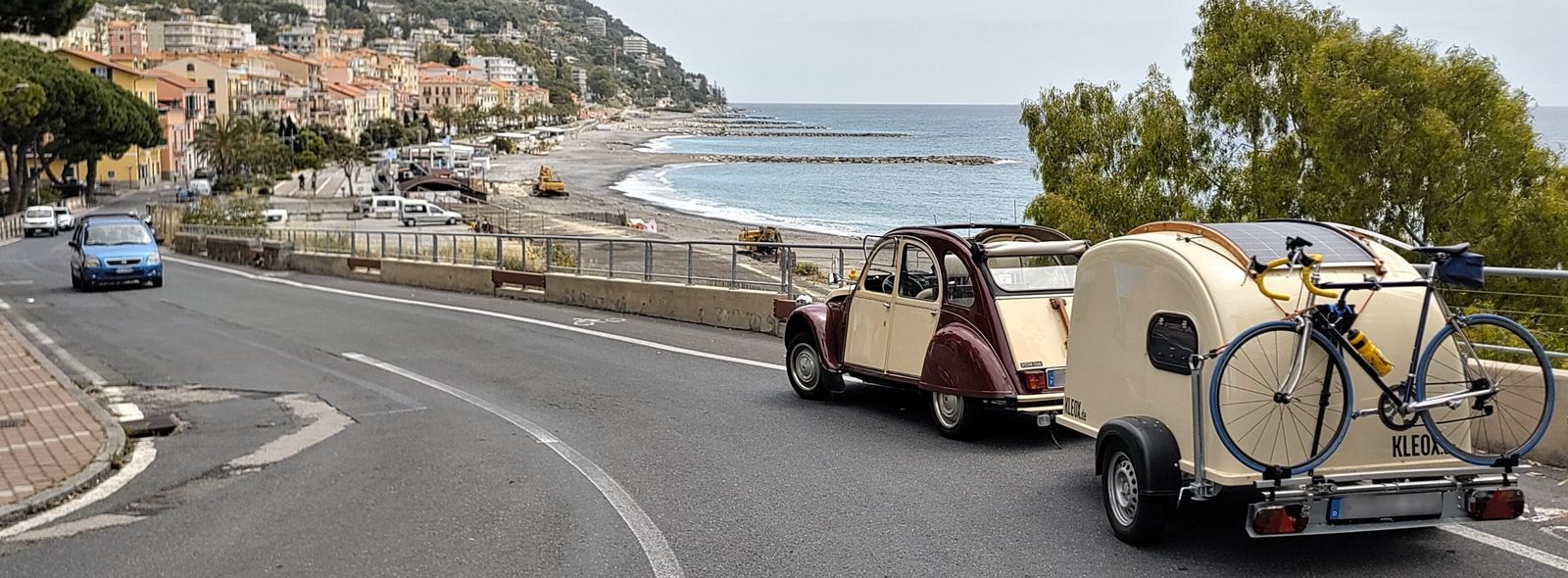 Ente 2CV mit Kleox Festival